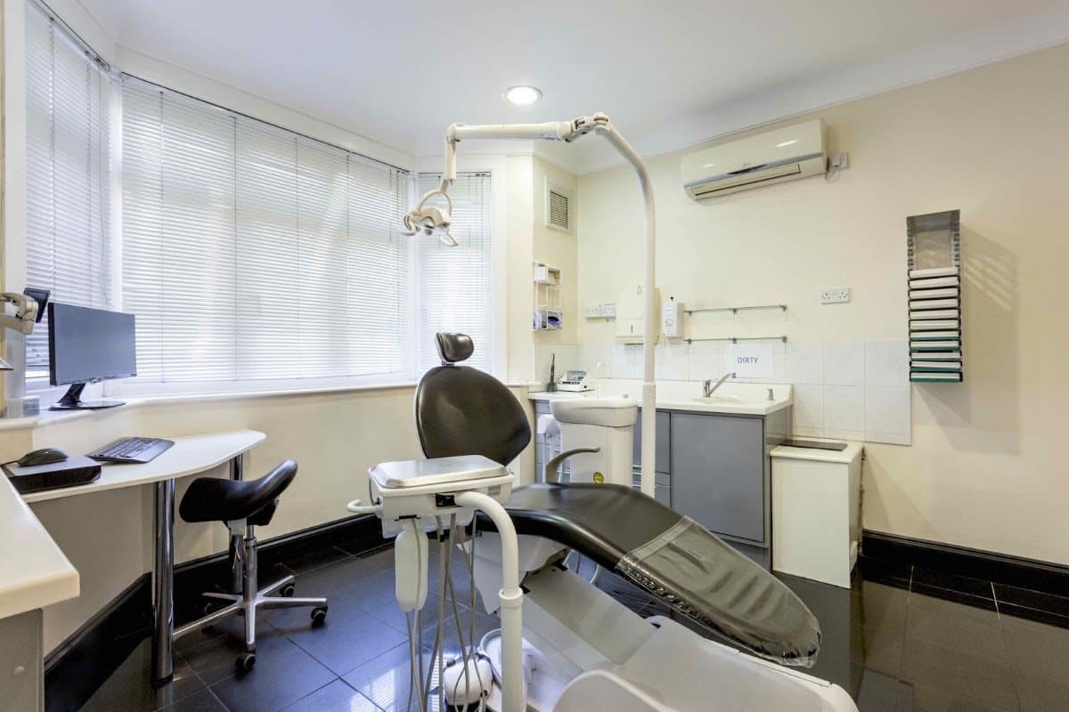 S3 Dental Eltham — photo from its Google Maps listing