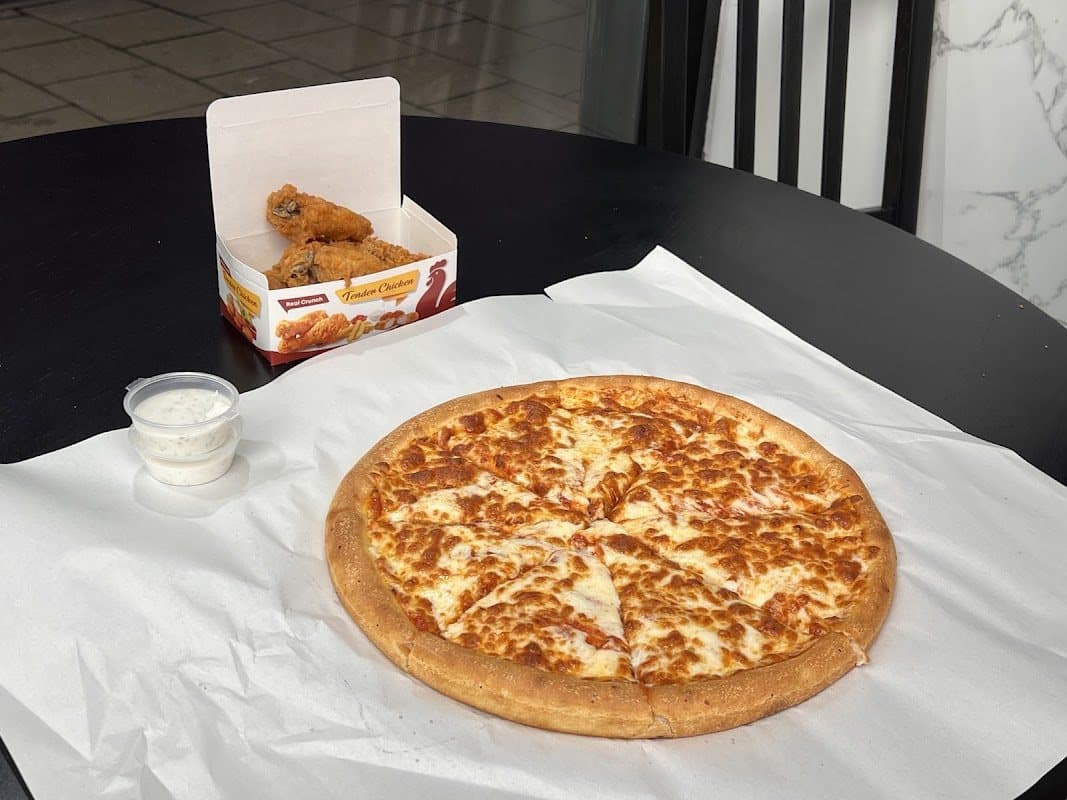 Econo Pizza and Peri Peri Chicken — photo from its Google Maps listing